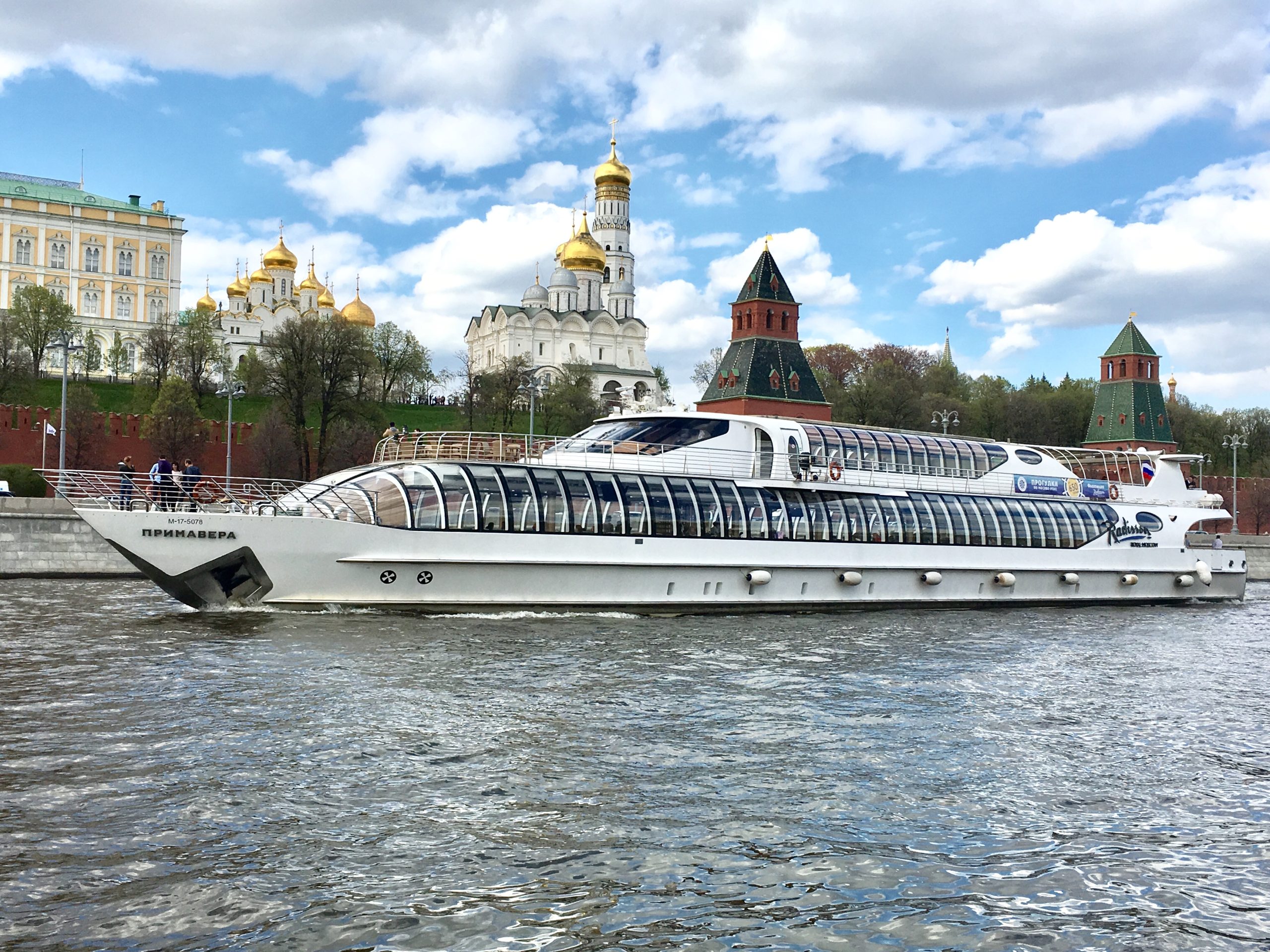 Аренда теплоходов в Москве: Полное руководство